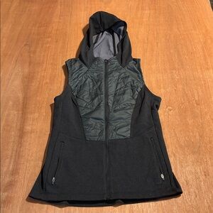The North Face Women's Black FlashDry Hooded Vest Sz Small